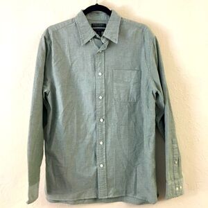 Banana Republic Standard Fit Organic Cotton Button Down Shirt Medium Green